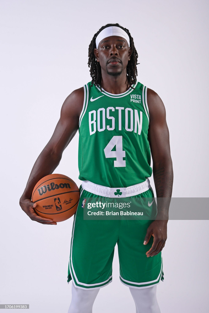 迫使我们 迫使我们