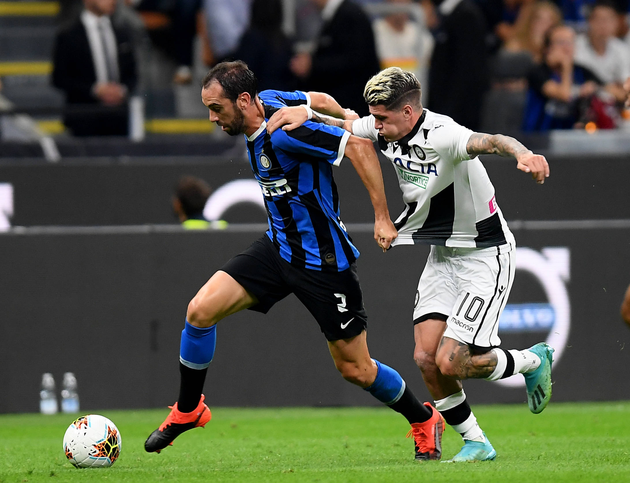 在二点球与 在二点球与